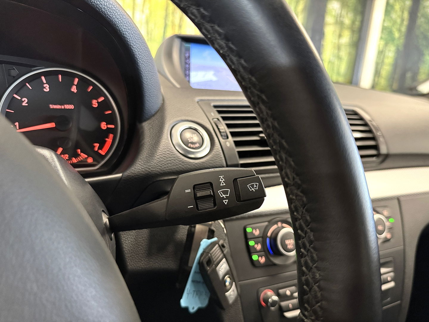 BMW 1 Serie Cabrio 118i M Sport Edition | Origineel Nederlands! | M Pakket | Leder | Navigatie | Cruise Control | Stoelverwarming | Parkeersensoren Achter | Airconditioning | Lichtmetaal 17'' |
