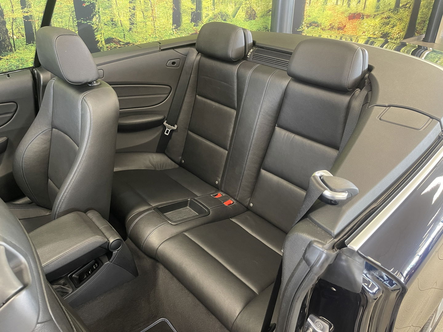 BMW 1 Serie Cabrio 118i M Sport Edition | Origineel Nederlands! | M Pakket | Leder | Navigatie | Cruise Control | Stoelverwarming | Parkeersensoren Achter | Airconditioning | Lichtmetaal 17'' |