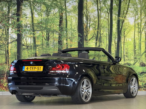 BMW 1 Serie Cabrio 118i M Sport Edition | Origineel Nederlands! | M Pakket | Leder | Navigatie | Cruise Control | Stoelverwarming | Parkeersensoren Achter | Airconditioning | Lichtmetaal 17'' |