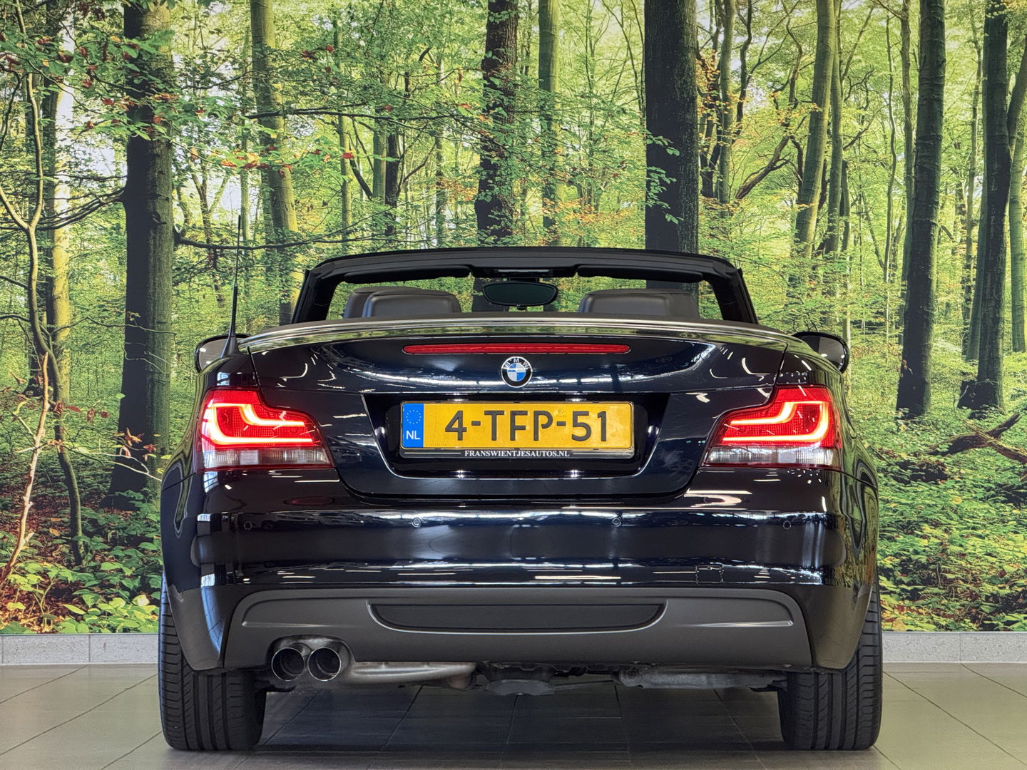 BMW 1 Serie Cabrio 118i M Sport Edition | Origineel Nederlands! | M Pakket | Leder | Navigatie | Cruise Control | Stoelverwarming | Parkeersensoren Achter | Airconditioning | Lichtmetaal 17'' |
