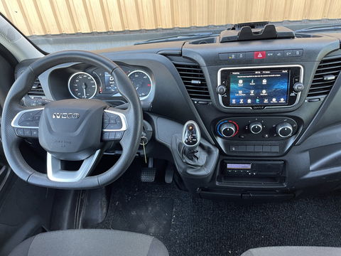 Iveco 35S18 | Handel/Export | Rijdbare Schade | Cruise Control |  Apple Carplay/Android Auto | Airconditioning | DAB | Bluetooth |