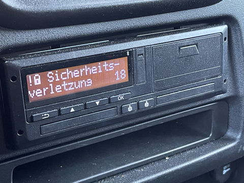 Iveco 35S18 | Handel/Export | Rijdbare Schade | Cruise Control |  Apple Carplay/Android Auto | Airconditioning | DAB | Bluetooth |
