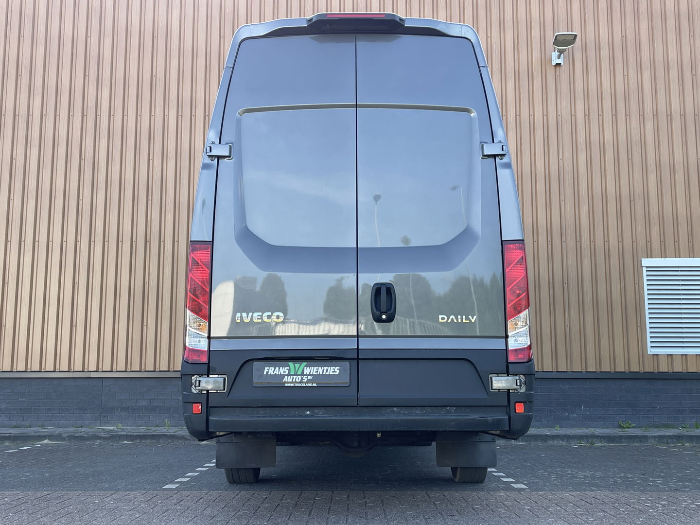 Iveco 35S18 | Handel/Export | Rijdbare Schade | Cruise Control |  Apple Carplay/Android Auto | Airconditioning | DAB | Bluetooth |