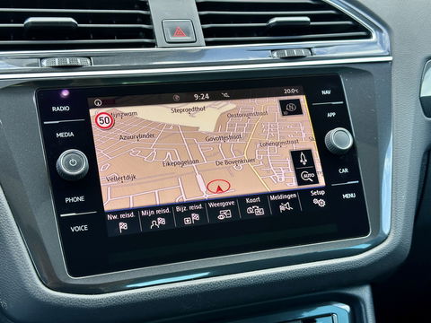 Volkswagen Tiguan 1.4 TSI ACT R-line | Panoramadak | Adaptive Cruise Control | Achteruitrijcamera | Keyless Go/Entry | Stoelverwarming | Bluetooth | DAB |