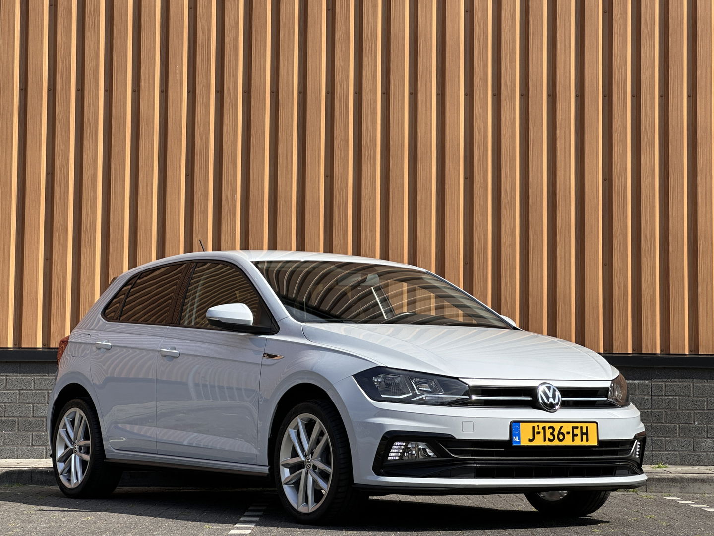 Volkswagen Polo 1.0 TSI Comfortline | Cruise Control | Apple Carplay | Android Auto | Centrale Deurvergrendeling | Airco | Automatische Verlichting |