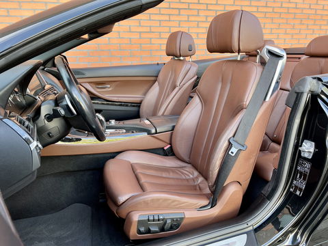 BMW 6 Serie Cabrio 640i High Executive | 320 PK! | Head-Up Display | Softclose | Xenon | 20" Lichtmetaal | Camera | Lederen Bekleding