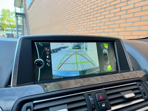 BMW 6 Serie Cabrio 640i High Executive | 320 PK! | Head-Up Display | Softclose | Xenon | 20" Lichtmetaal | Camera | Lederen Bekleding