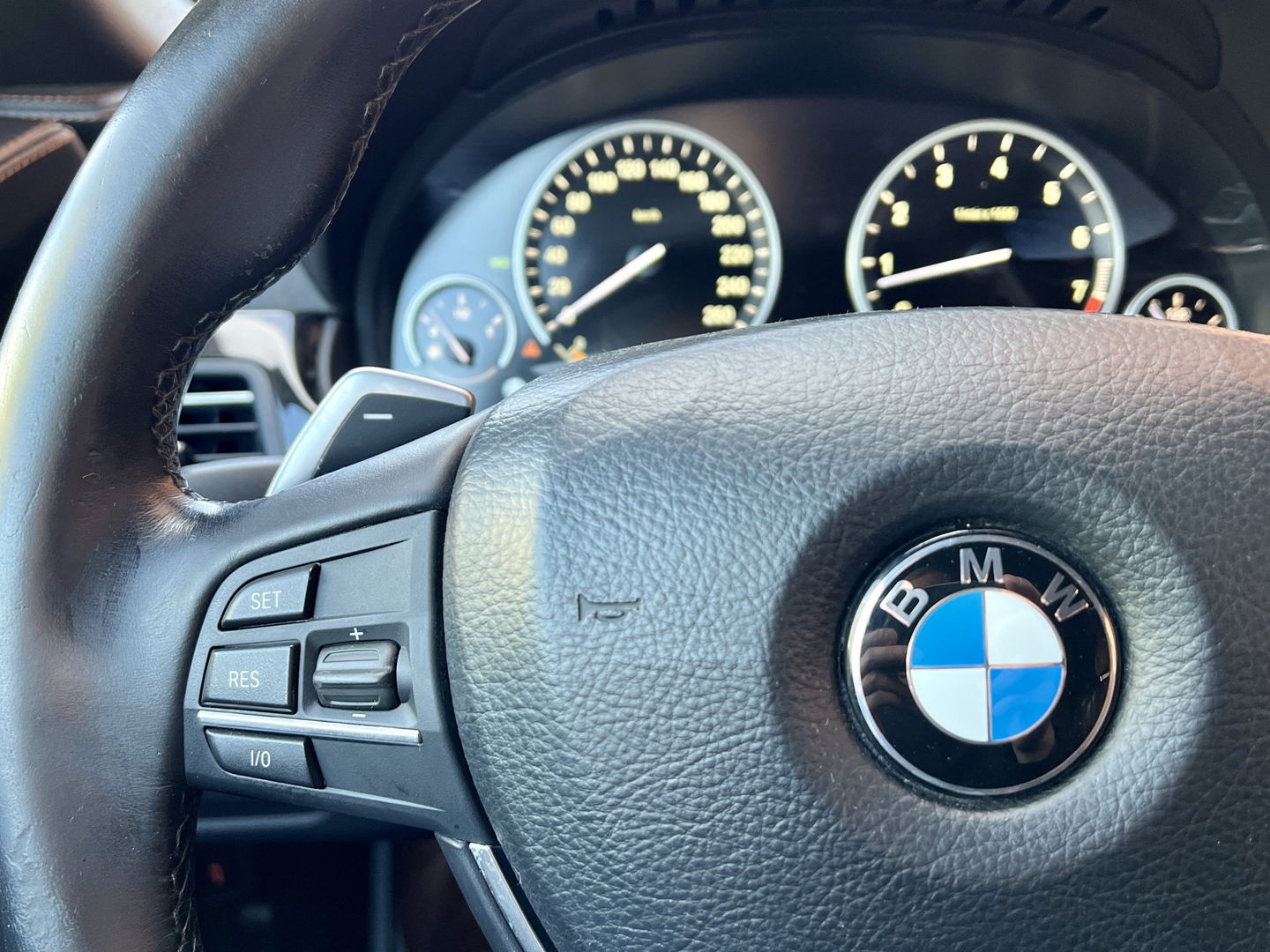 BMW 6 Serie Cabrio 640i High Executive | 320 PK! | Head-Up Display | Softclose | Xenon | 20" Lichtmetaal | Camera | Lederen Bekleding