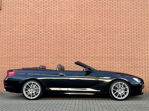 BMW 6 Serie Cabrio 640i High Executive | 320 PK! | Head-Up Display | Softclose | Xenon | 20" Lichtmetaal | Camera | Lederen Bekleding