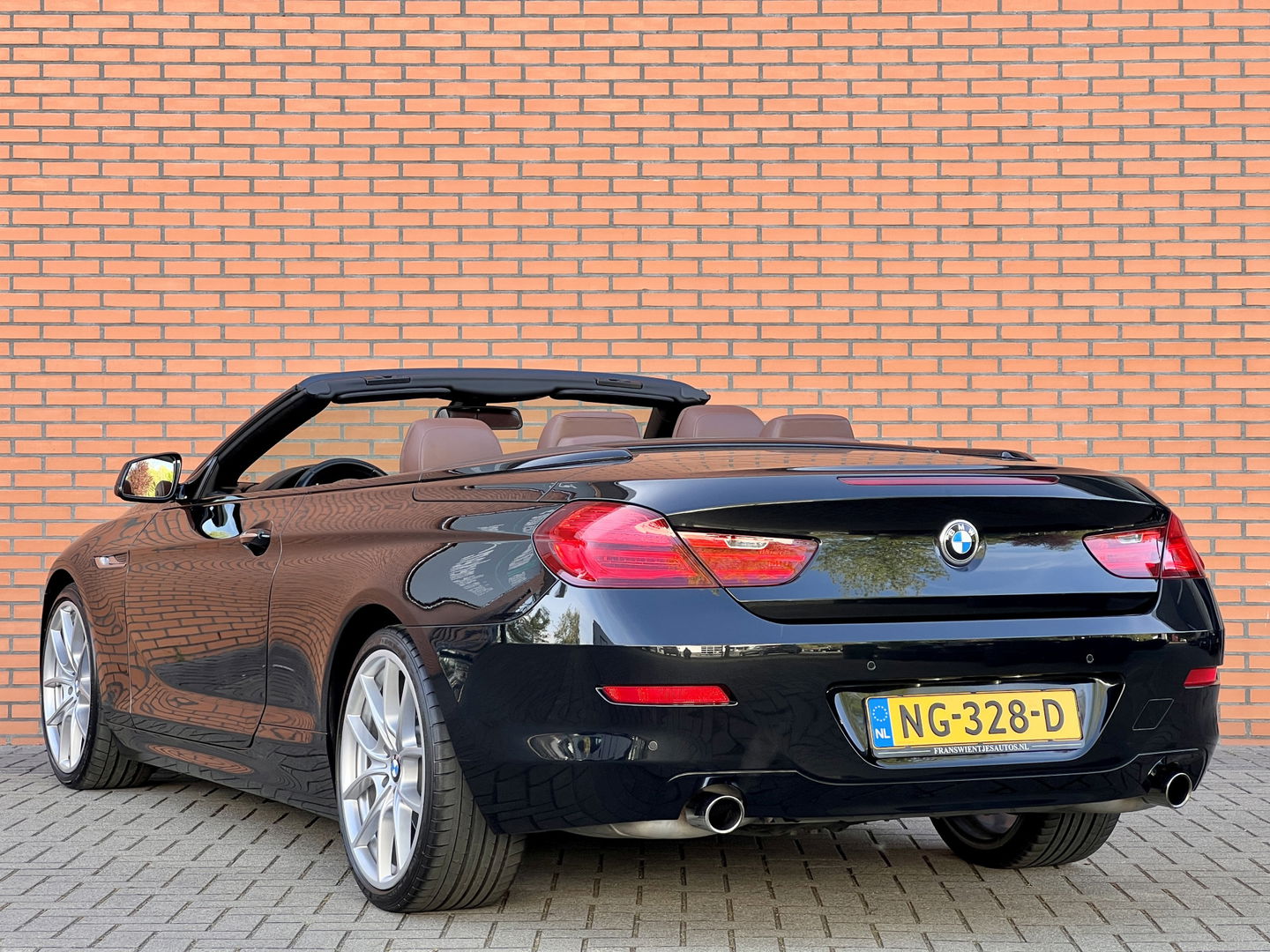 BMW 6 Serie Cabrio 640i High Executive | 320 PK! | Head-Up Display | Softclose | Xenon | 20" Lichtmetaal | Camera | Lederen Bekleding