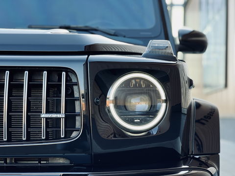 Mercedes-Benz G-Klasse 63 Premium Plus | AMG | V8 | Burmester | 22" Lichtmetaal | Lederen bekleding | Massage | Widescreen | Alcantara hemelbekleding | Schuif/kantel dak |