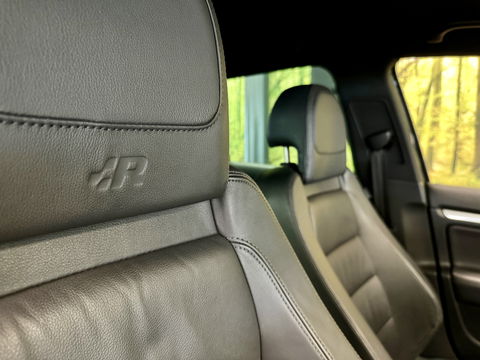 Volkswagen Golf 3.2 R32 | 5 Deurs | 250 PK! | 6 Cilinder | Youngtimer | Leder | 6 Versnellingen | Navigatie | Airconditioning | Parkeersensoren | 18" Lichtmetaal | Xenon | Stoelverwarming |