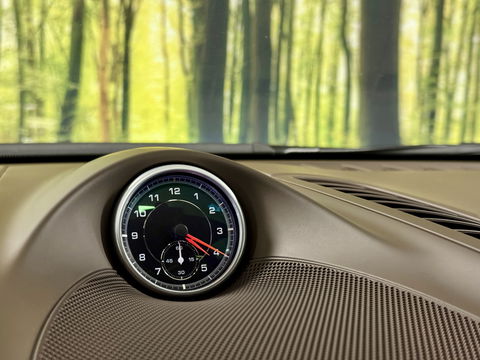 Porsche Cayenne 3.6 S | 421 PK! | Panoramadak | 21" Lichtmetaal | Sportchrono Pakket | Elektrische Stoelen + Geheugen