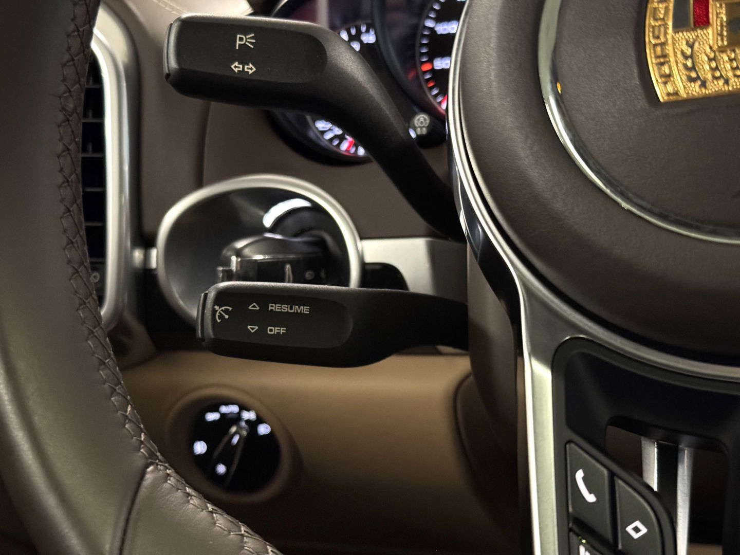 Porsche Cayenne 3.6 S | 421 PK! | Panoramadak | 21" Lichtmetaal | Sportchrono Pakket | Elektrische Stoelen + Geheugen