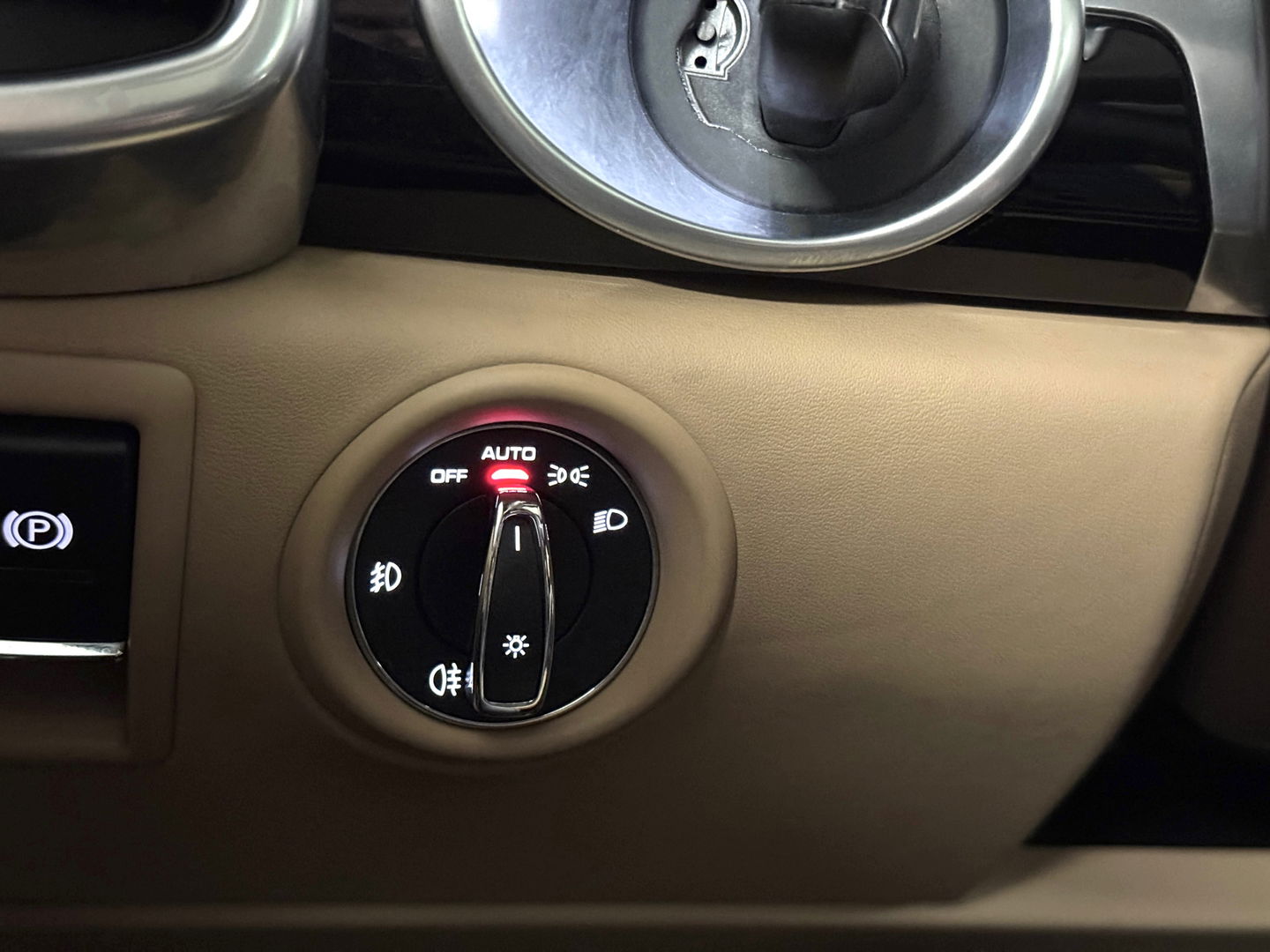 Porsche Cayenne 3.6 S | 421 PK! | Panoramadak | 21" Lichtmetaal | Sportchrono Pakket | Elektrische Stoelen + Geheugen