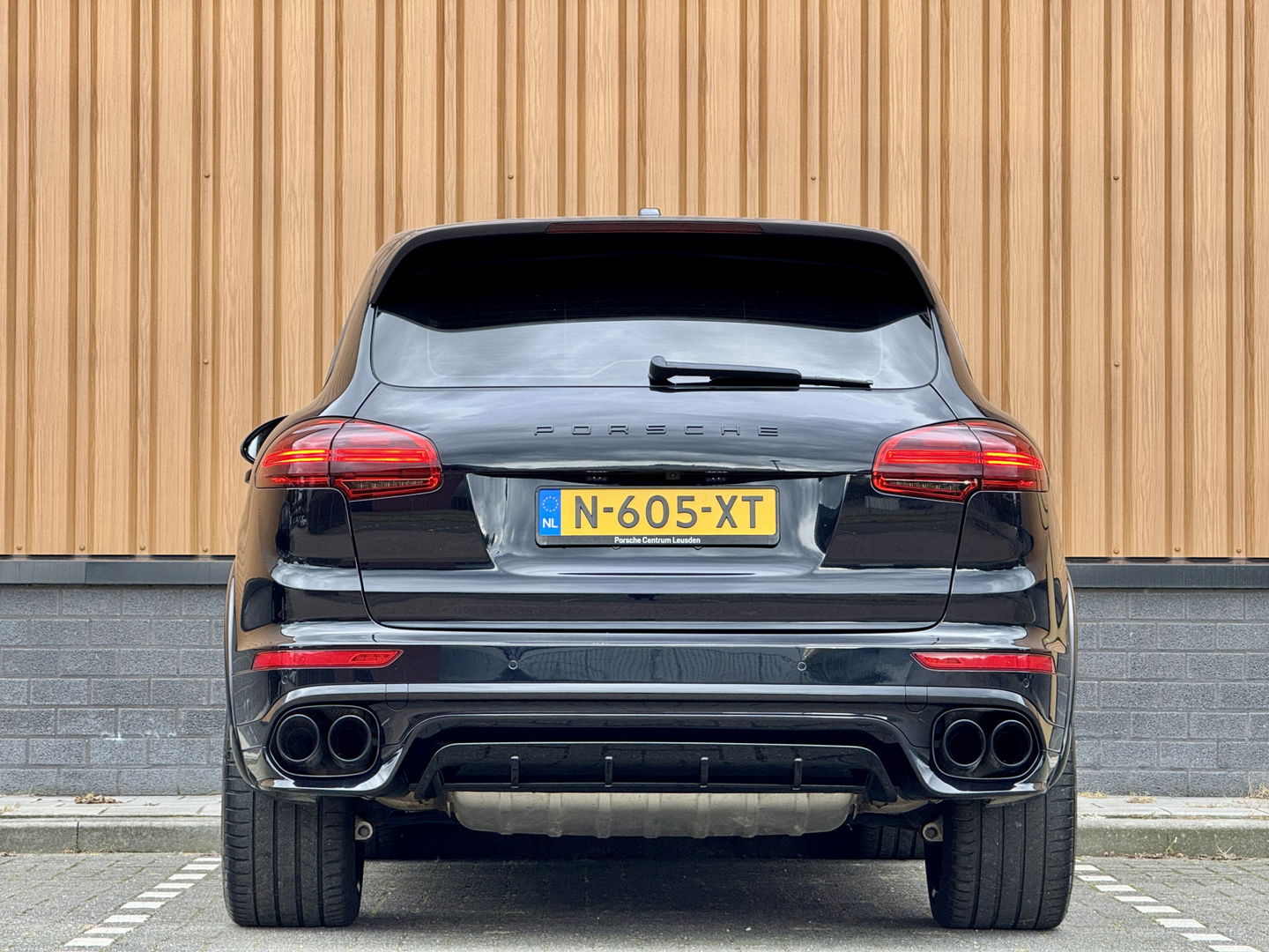 Porsche Cayenne 3.6 S | 421 PK! | Panoramadak | 21" Lichtmetaal | Sportchrono Pakket | Elektrische Stoelen + Geheugen