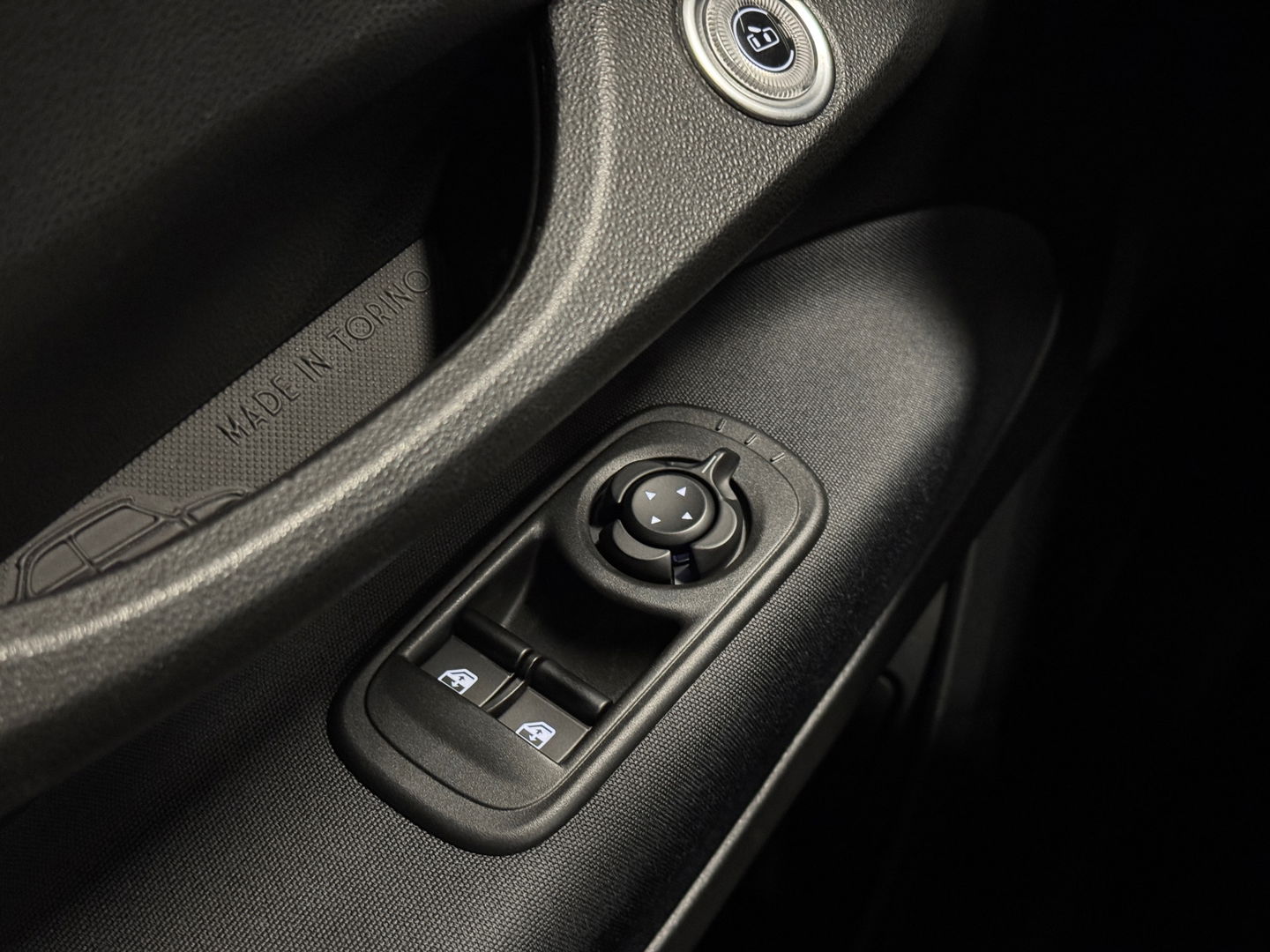 Fiat 500 Icon 42 kWh | Navigatie | Cruise Control | 16" Lichtmetaal | Lane Assist | Apple Carplay | Android Auto | DAB | Keyless Go |