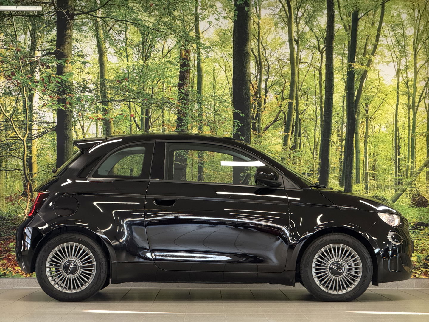 Fiat 500 Icon 42 kWh | Navigatie | Cruise Control | 16" Lichtmetaal | Lane Assist | Apple Carplay | Android Auto | DAB | Keyless Go |