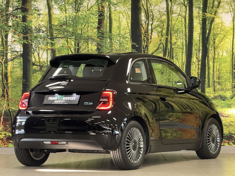 Fiat 500 Icon 42 kWh | Navigatie | Cruise Control | 16" Lichtmetaal | Lane Assist | Apple Carplay | Android Auto | DAB | Keyless Go |
