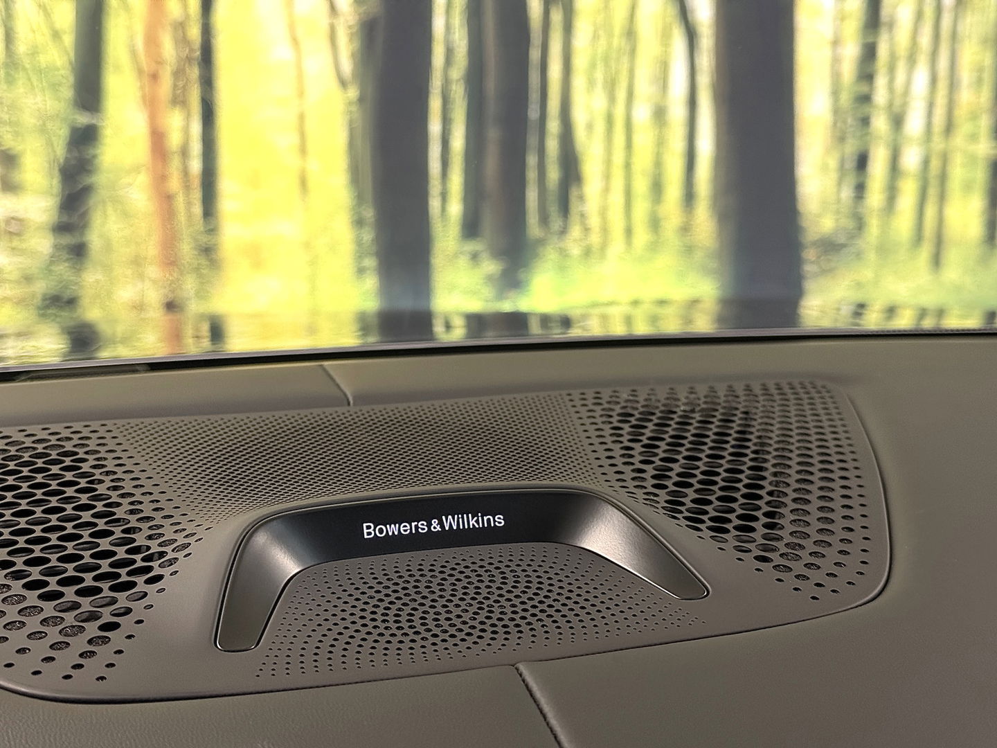 BMW X5 X-DRIVE 3.0D | M Pakket | 22'' lichtmetaal | Luchtvering | Trekhaak | 3500 Kg trekken | Panoramdak Sky Lounge | Bowers & Wilkins | BMW Individual Leder | X Offroad Pack | Alcantara Hemel |