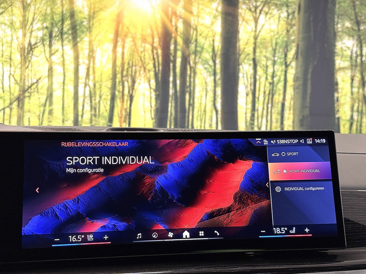 BMW X5 X-DRIVE 3.0D | M Pakket | 22'' lichtmetaal | Luchtvering | Trekhaak | 3500 Kg trekken | Panoramdak Sky Lounge | Bowers & Wilkins | BMW Individual Leder | X Offroad Pack | Alcantara Hemel |