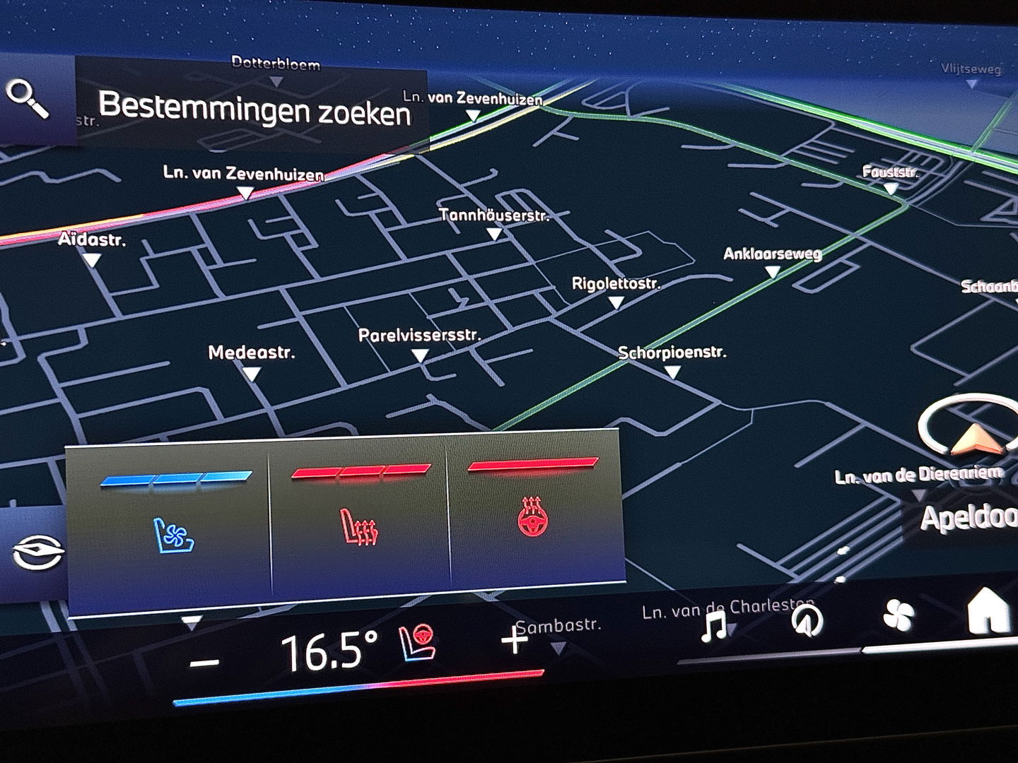 BMW X5 X-DRIVE 3.0D | M Pakket | 22'' lichtmetaal | Luchtvering | Trekhaak | 3500 Kg trekken | Panoramdak Sky Lounge | Bowers & Wilkins | BMW Individual Leder | X Offroad Pack | Alcantara Hemel |