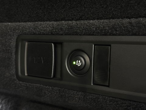 BMW X5 X-DRIVE 3.0D | M Pakket | 22'' lichtmetaal | Luchtvering | Trekhaak | 3500 Kg trekken | Panoramdak Sky Lounge | Bowers & Wilkins | BMW Individual Leder | X Offroad Pack | Alcantara Hemel |