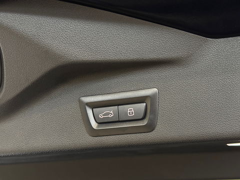 BMW X5 X-DRIVE 3.0D | M Pakket | 22'' lichtmetaal | Luchtvering | Trekhaak | 3500 Kg trekken | Panoramdak Sky Lounge | Bowers & Wilkins | BMW Individual Leder | X Offroad Pack | Alcantara Hemel |