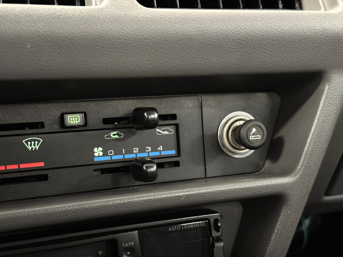 Nissan Micra 1.2 | 1e Eigenaar | NAP Logisch! | Automaat | Youngtimer | BTW Factuur Mogelijk | Radio |