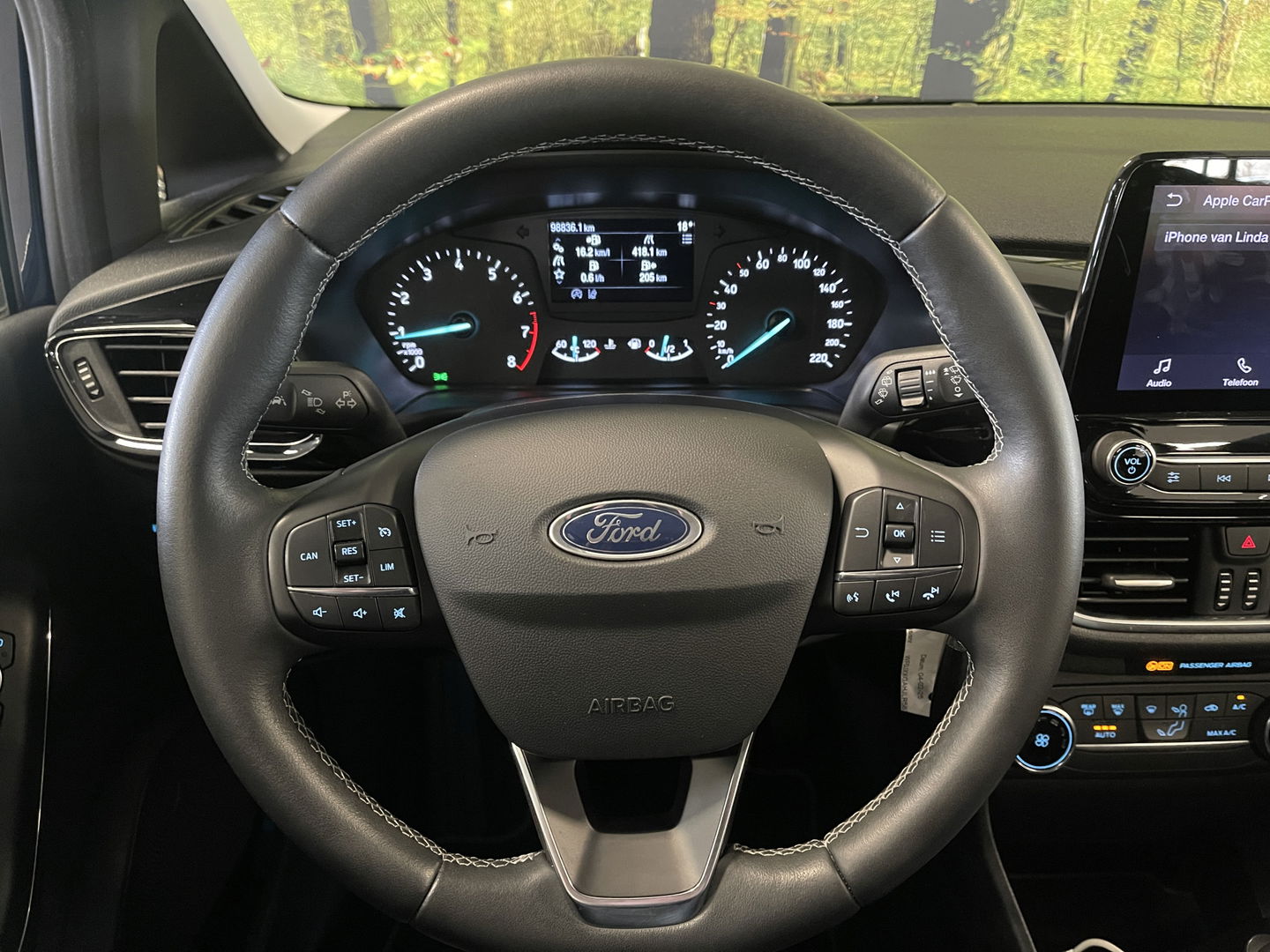 Ford Fiesta 1.0 EcoBoost Titanium | Cruise Control | Parkeersensoren Achter | Apple Carplay | Origineel Nederlands | Automatische Verlichting |