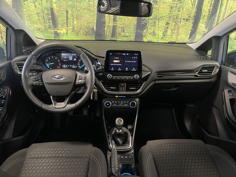 Ford Fiesta 1.0 EcoBoost Titanium | Cruise Control | Parkeersensoren Achter | Apple Carplay | Origineel Nederlands | Automatische Verlichting |