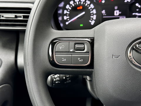Toyota PROACE CITY 1.2 Turbo Live | Origineel Nederlandse Auto | Cruise Control | Apple Carplay | Android Auto | Stop- Startsysteem | DAB |