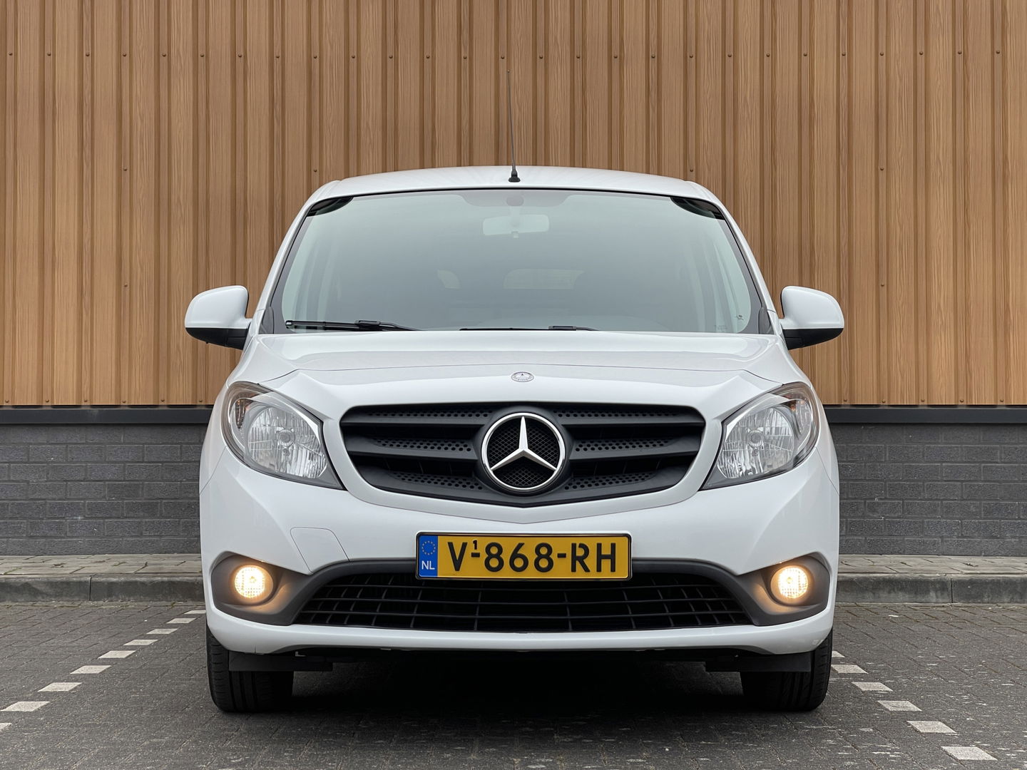 Mercedes-Benz Citan 108 CDI BlueEFFICIENCY | Bluetooth | Cruise Control | Airconditioning | Tussenschot met Ruit | Achterdeuren |