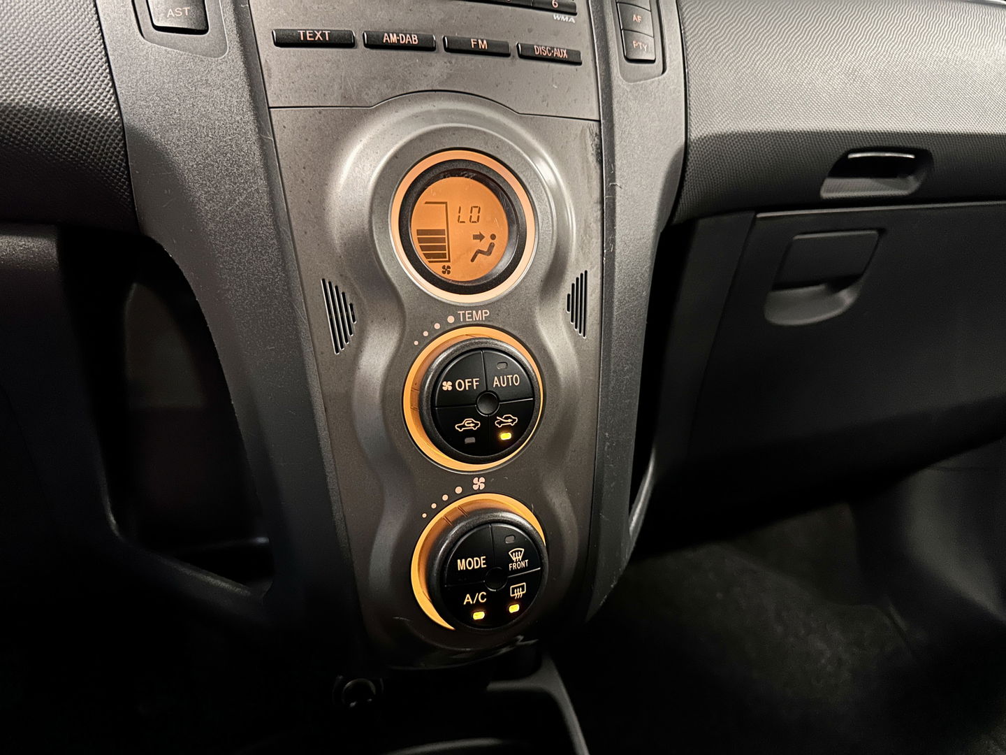 Toyota Yaris 1.3 VVTi Aspiration | Cruise Control | Airconditioning | Trekhaak | 15" Lichtmetaal | Isofix | Centrale Deurvergrendeling |