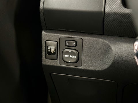 Toyota Yaris 1.3 VVTi Aspiration | Cruise Control | Airconditioning | Trekhaak | 15" Lichtmetaal | Isofix | Centrale Deurvergrendeling |