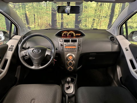 Toyota Yaris 1.3 VVTi Aspiration | Cruise Control | Airconditioning | Trekhaak | 15" Lichtmetaal | Isofix | Centrale Deurvergrendeling |