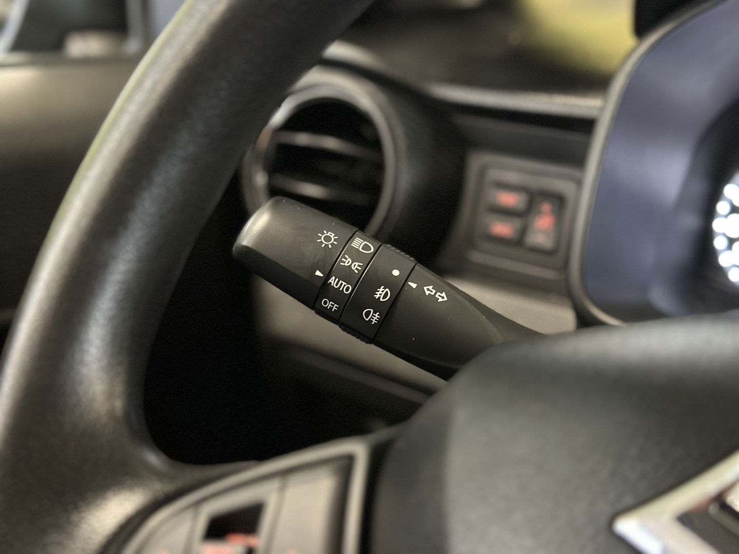 Suzuki Ignis 1.2 Smart Hybrid Comfort | Origineel Nederlands! | Parkeersensoren | Airconditioning | Bluetooth | Radio | Isofix | Centrale Deurvergrendeling