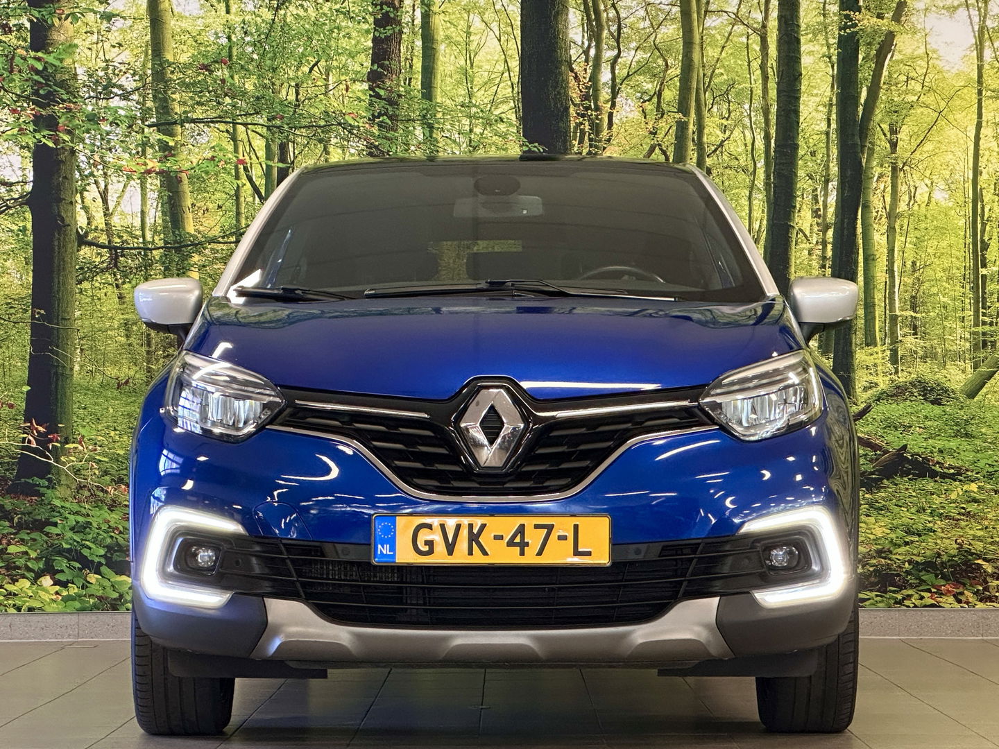 Renault Captur 1.3 TCe Intens | Panoramadak | Parkeersensoren | Cruise Control | Achteruitrijcamera | Bluetooth | Isofix | Airconditioning