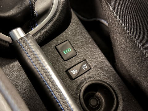 Renault Captur 1.3 TCe Intens | Panoramadak | Parkeersensoren | Cruise Control | Achteruitrijcamera | Bluetooth | Isofix | Airconditioning