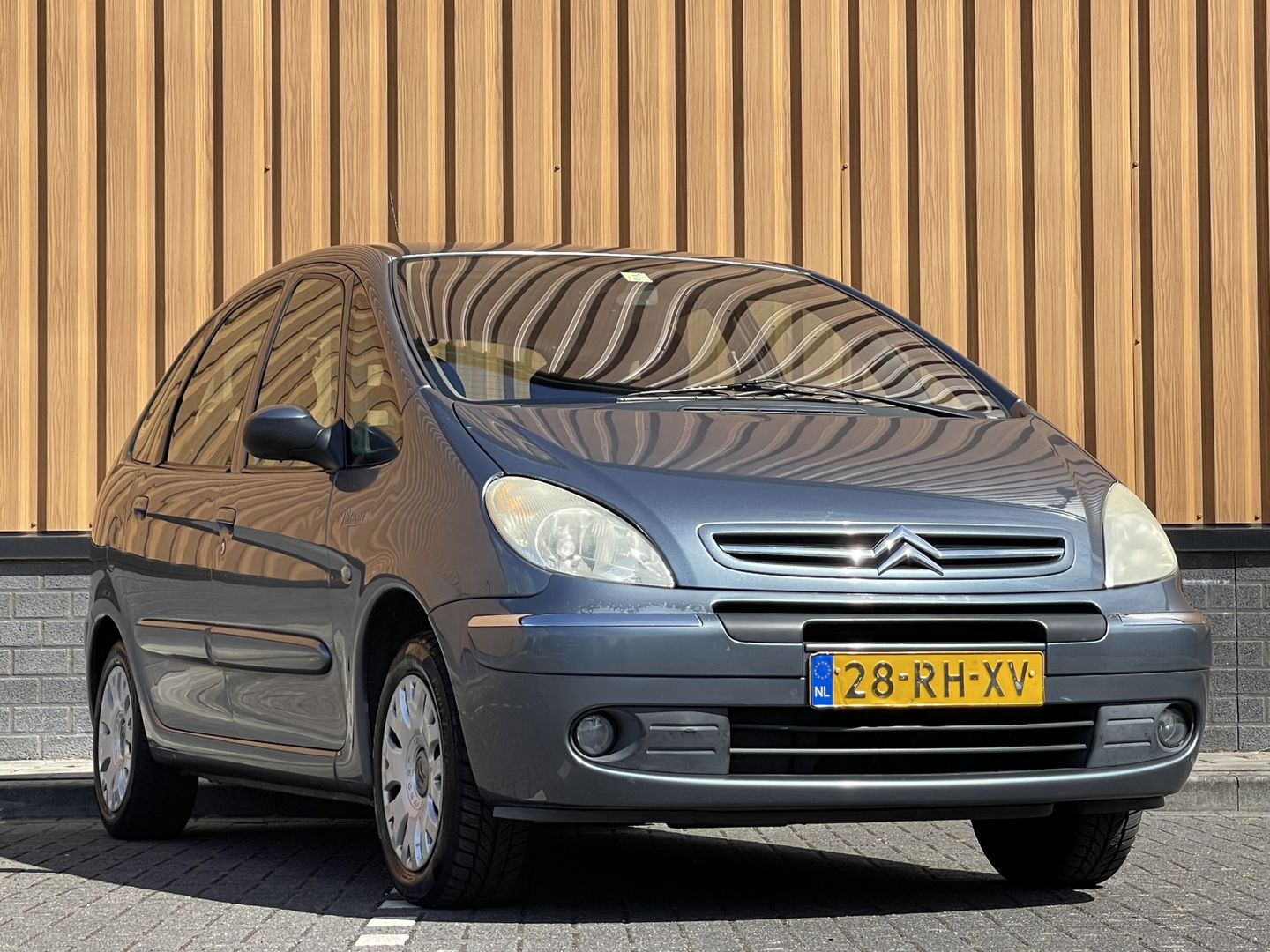 Citroën Xsara Picasso 1.8i-16V Image | Trekhaak | Cruise Control | Radio/CD-speler | Elektrische Ramen Voor |