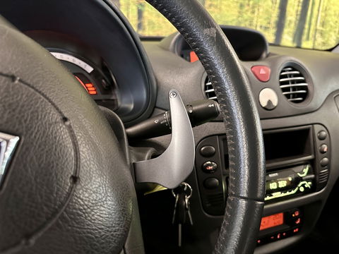 Citroën C2 1.6i-16V VTR | Automaat! | Origineel Nederlands | Cruise Control | Bluetooth | Airconditioning | Trekhaak |
