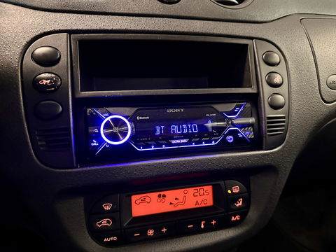 Citroën C2 1.6i-16V VTR | Automaat! | Origineel Nederlands | Cruise Control | Bluetooth | Airconditioning | Trekhaak |
