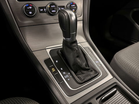Volkswagen Golf 1.6 TDI Comfortline | Origineel Nederlands! | Cruise Control | Parkeersensoren | Bluetooth | Airconditioning | DAB | Navigatie | Centrale Deurvergrendeling