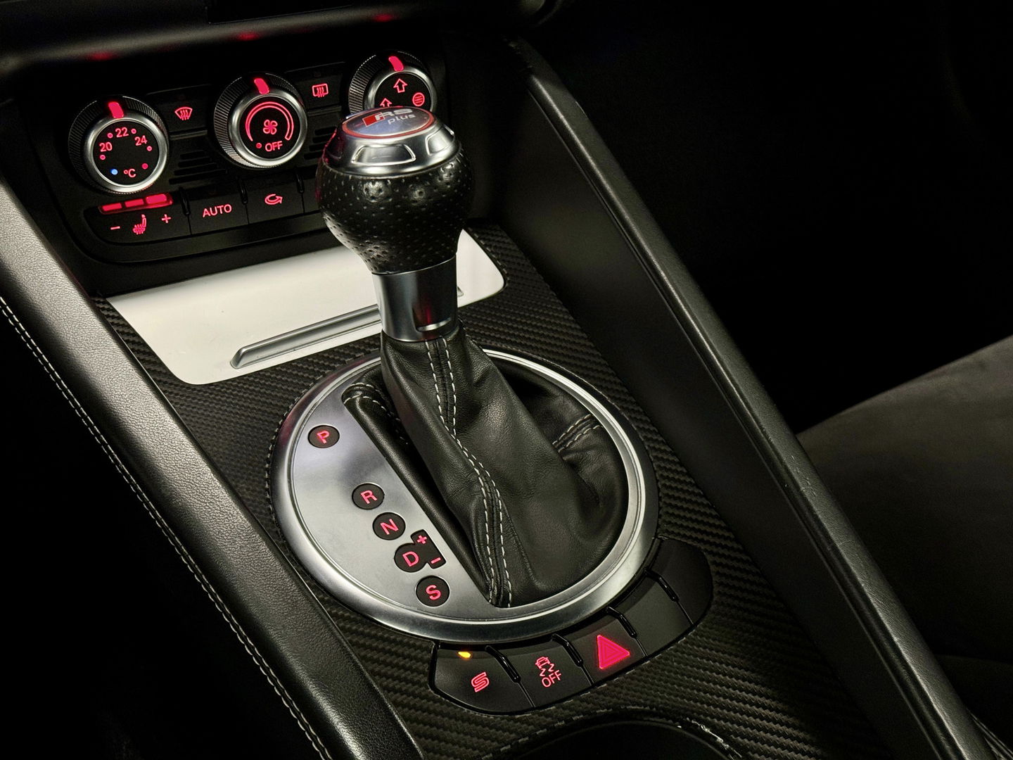 Audi TT 2.5 T TT RS Plus Pro Line | 360 PK! | RS Seats | 20" Licht Metaal | BOSE | Cruise Control | Rijmodus Regeling | Climate Control | Navigatie |