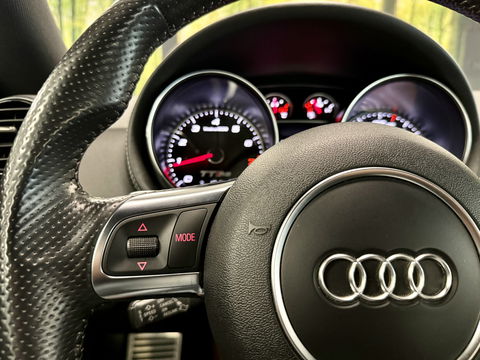 Audi TT 2.5 T TT RS Plus Pro Line | 360 PK! | RS Seats | 20" Licht Metaal | BOSE | Cruise Control | Rijmodus Regeling | Climate Control | Navigatie |