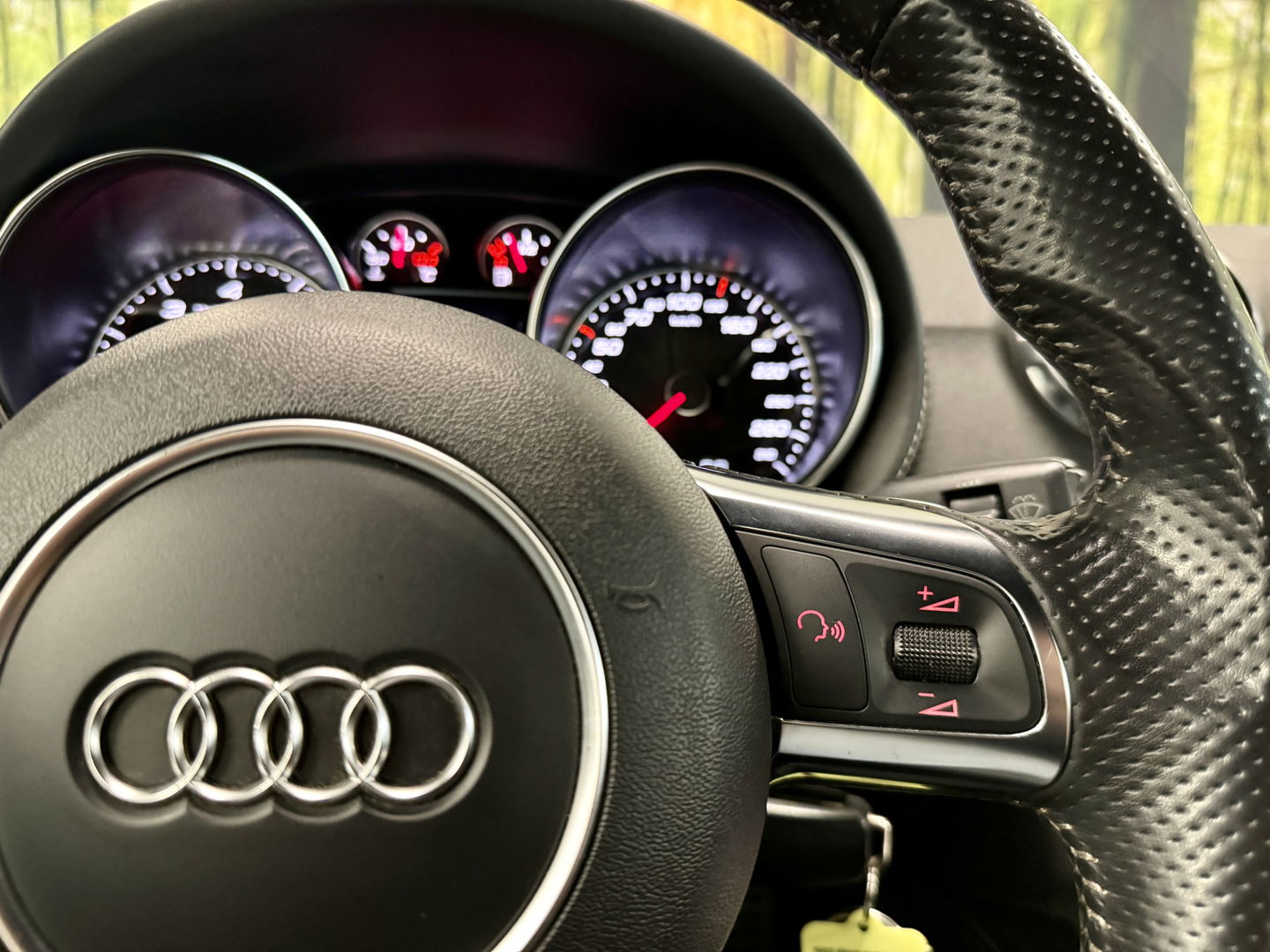 Audi TT 2.5 T TT RS Plus Pro Line | 360 PK! | RS Seats | 20" Licht Metaal | BOSE | Cruise Control | Rijmodus Regeling | Climate Control | Navigatie |