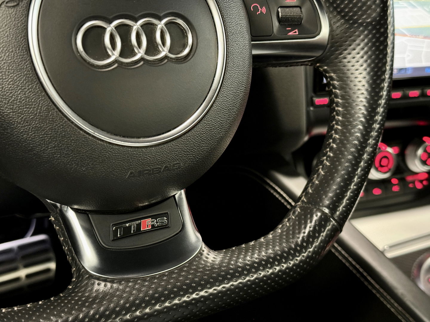 Audi TT 2.5 T TT RS Plus Pro Line | 360 PK! | RS Seats | 20" Licht Metaal | BOSE | Cruise Control | Rijmodus Regeling | Climate Control | Navigatie |