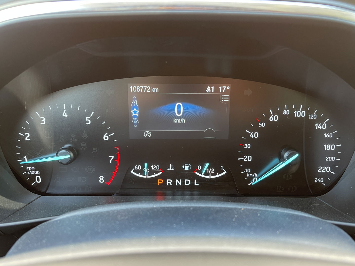 Ford Focus 1.0 EcoBoost Active Titanium X Business | Cruise Control | Achteruitrijcamera | Keyless Go/Entry | Parkeersensoren | Apple Carplay/Android Auto | DAB | Stuurverwarming | Stoelverwarming |