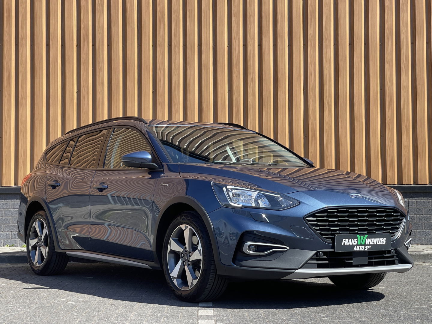 Ford Focus 1.0 EcoBoost Active Titanium X Business | Cruise Control | Achteruitrijcamera | Keyless Go/Entry | Parkeersensoren | Apple Carplay/Android Auto | DAB | Stuurverwarming | Stoelverwarming |