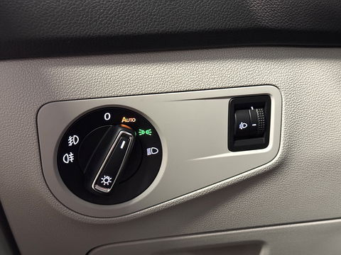 Volkswagen Tiguan 1.4 TSI ACT Comfortline Business | Adaptive Cruise Control | Parkeersensoren | Elektrische Achterklep | Lane Assist | DAB | Bluetooth | Stop&Go |